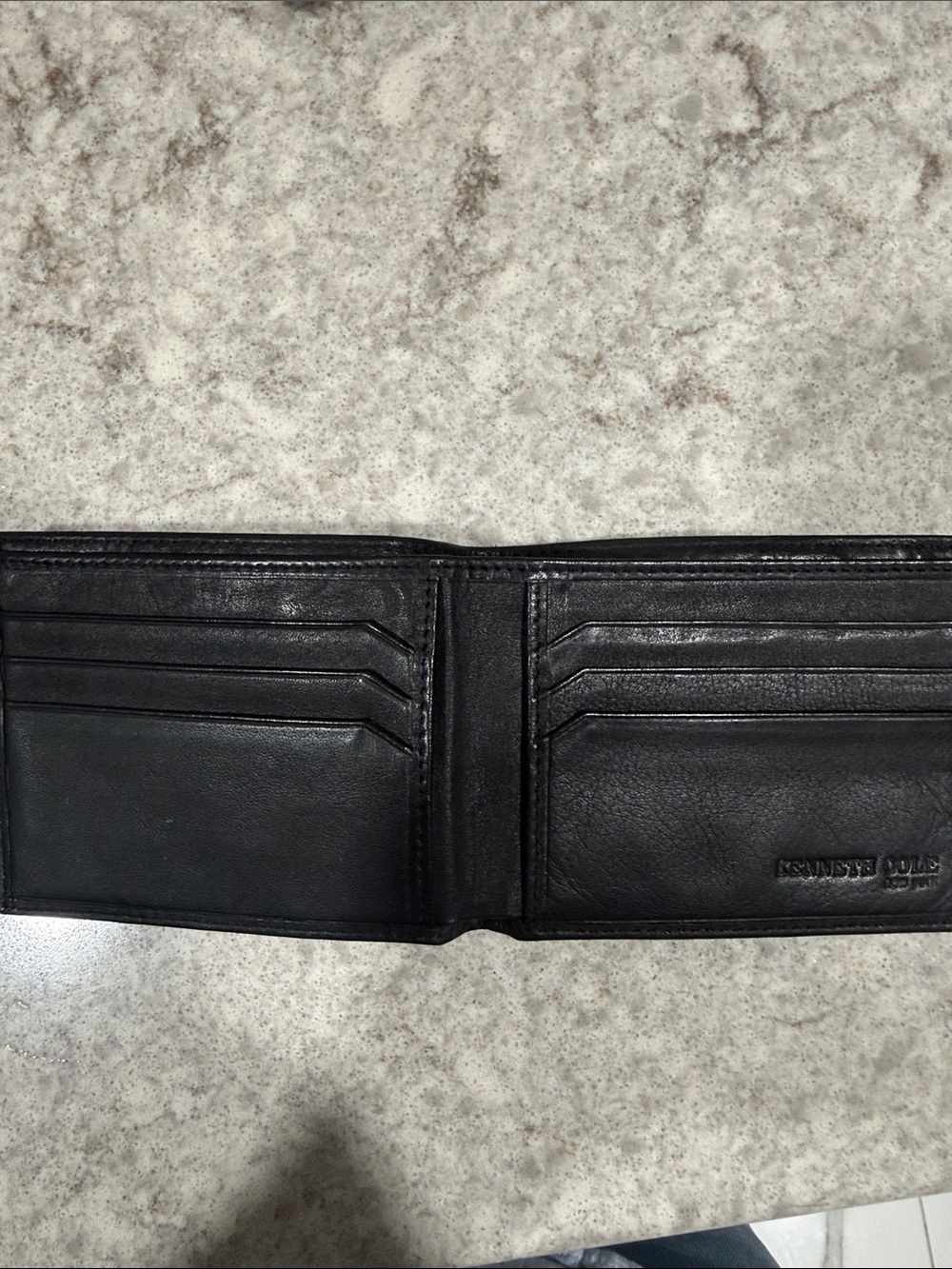 Kenneth Cole Black Leather Bifold Card Holder Wallet